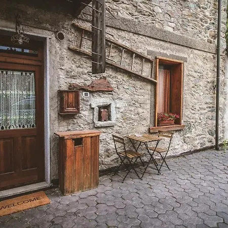 Le Bouquetin Bed & Breakfast *